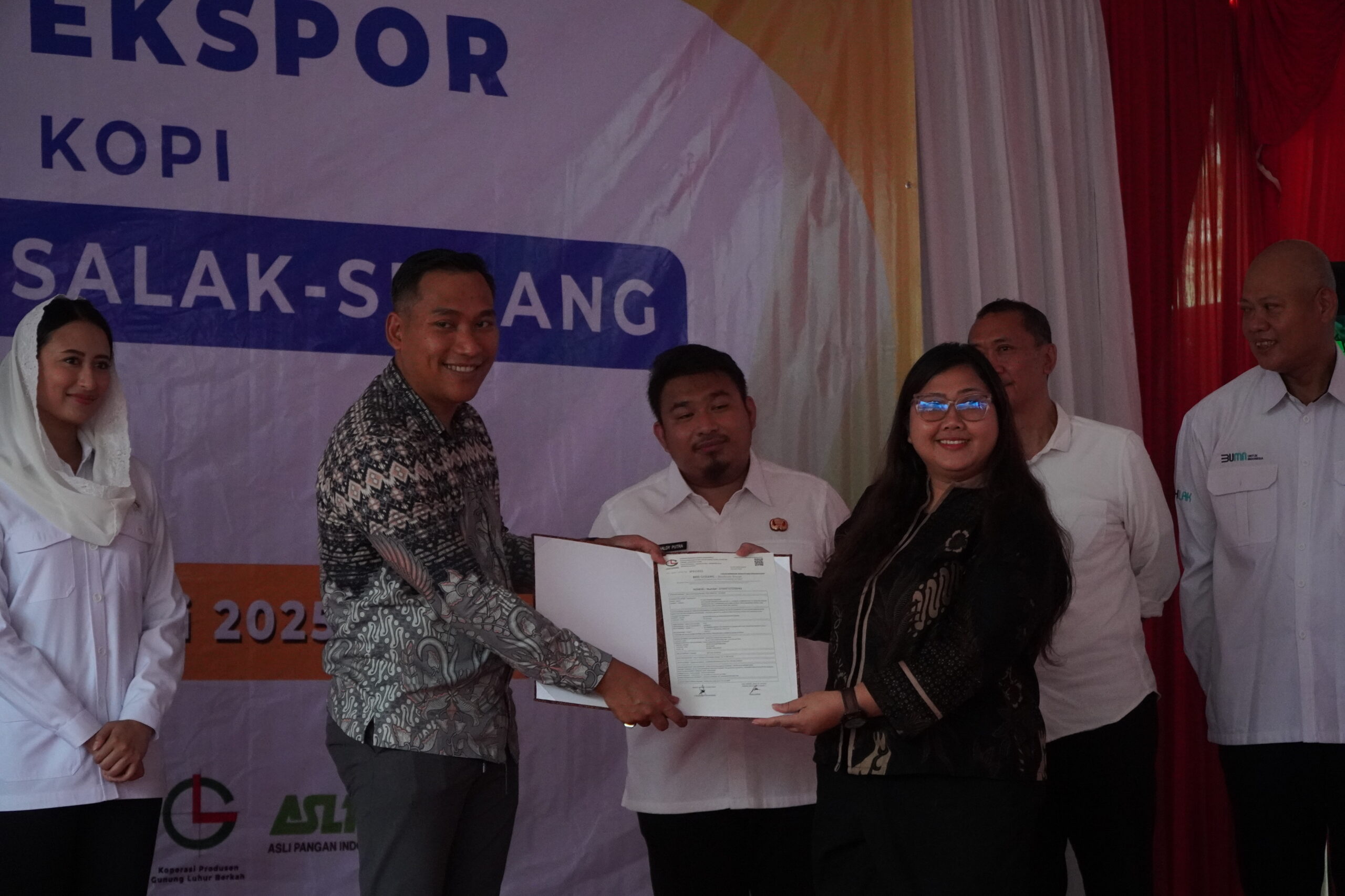 Containers of Indonesian Robusta coffee prepared for export to China